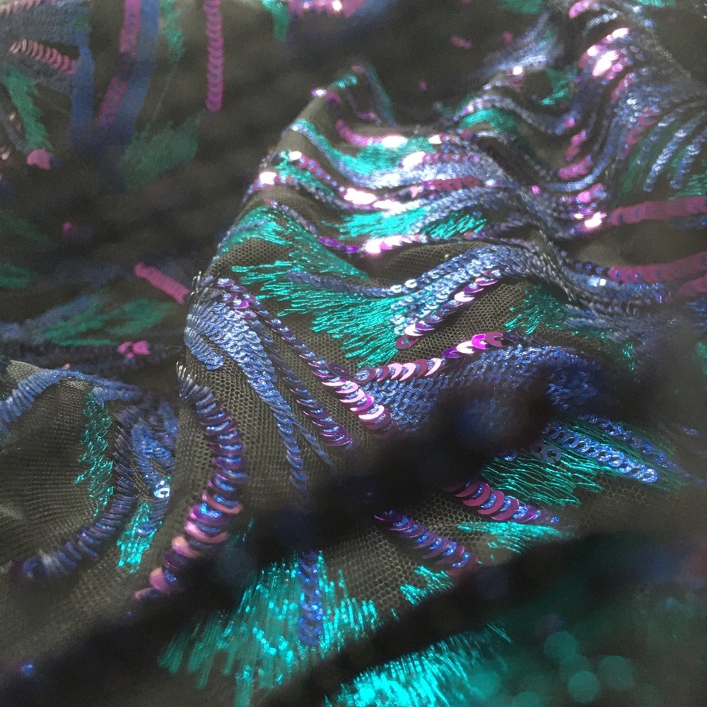 LAST CHANCE TO BUY Designer sequin hoodie MarkAntoine x Simons NWOT - Picture 9 of 15